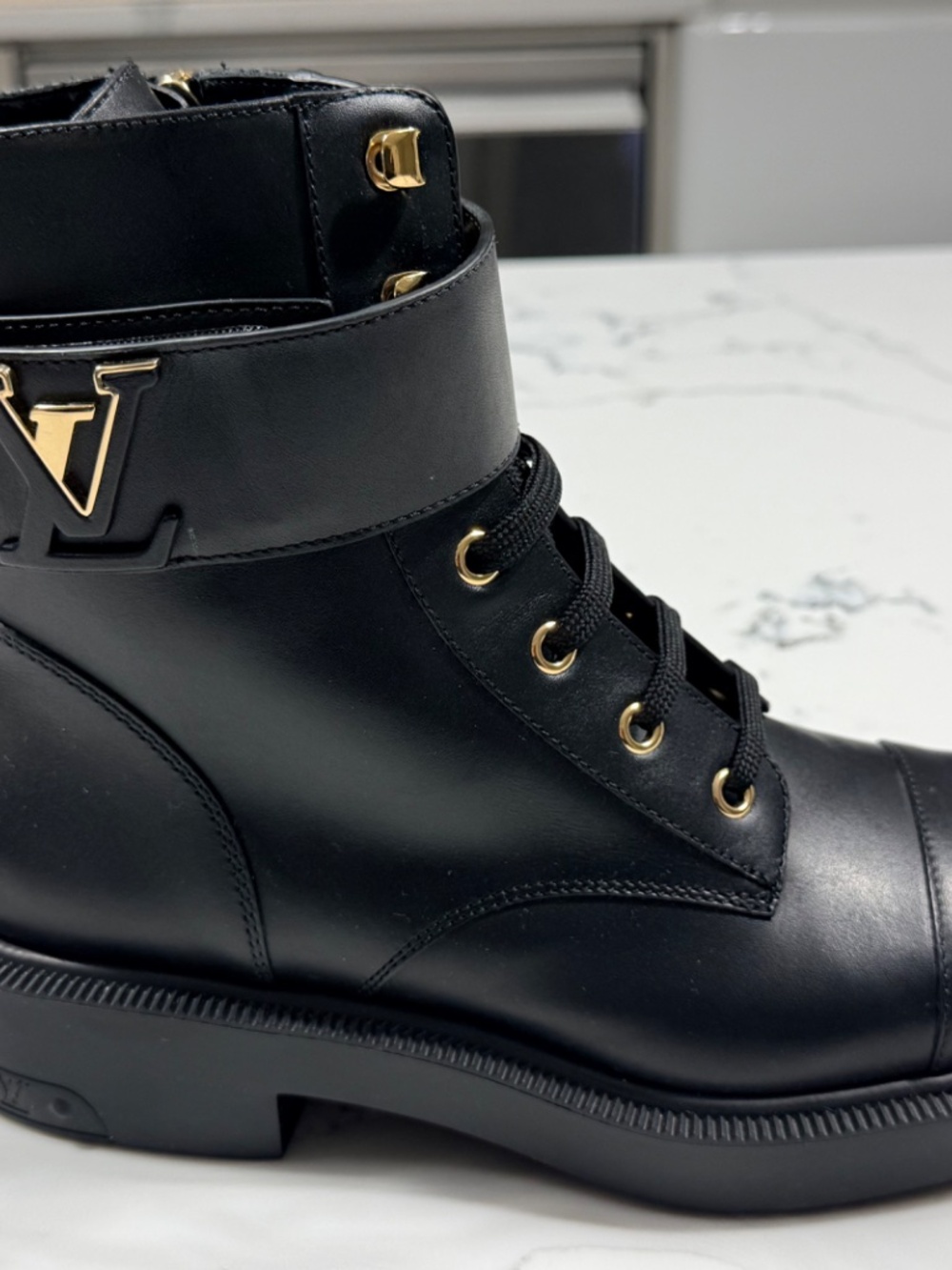 Louis Vuitton Citizen Flat Ranger Boots Black Noir EU 39 (US 8.5) NEW - Picture 5 of 6